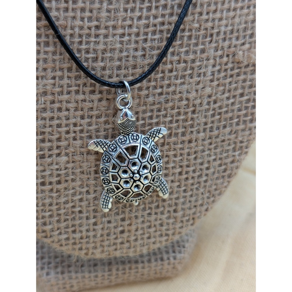 Boho Beach Sea Turtle Pendant Necklace • Adjustable Black Cord 17"-19" 🐢